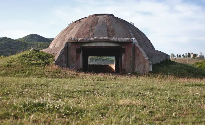 Bunker des commandants, modèle Pike Zjarri - PZ. GoAlbania.Voyage