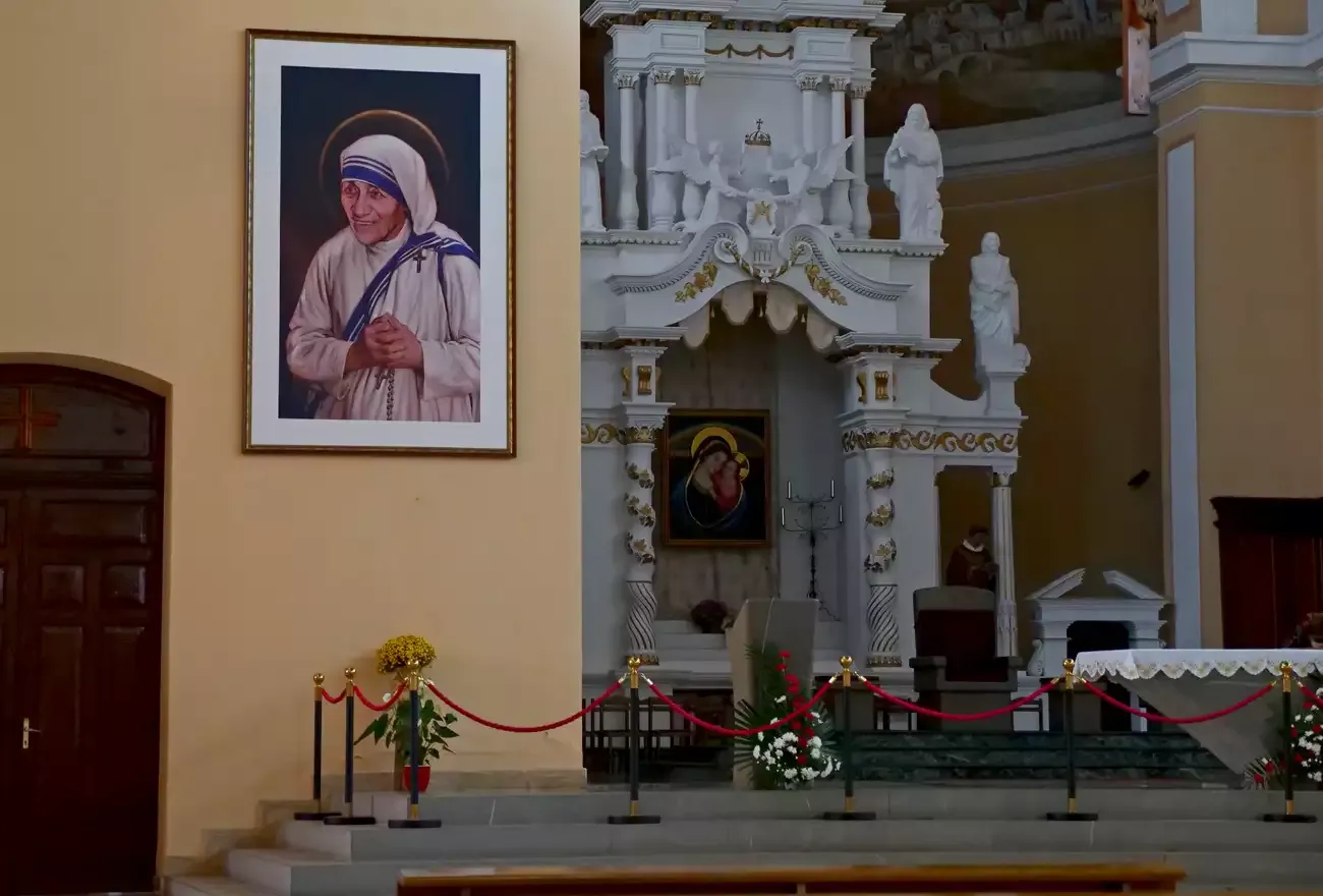 Les 5 grands albanais, Mère Teresa
