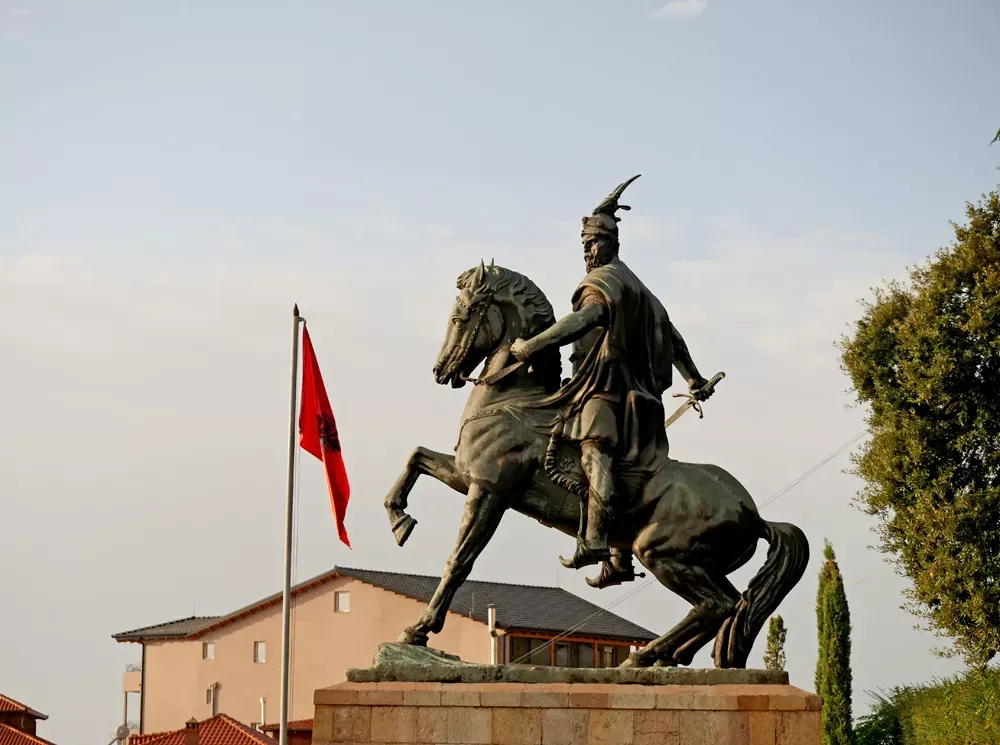 La statue de Skanderbeg à Krujë