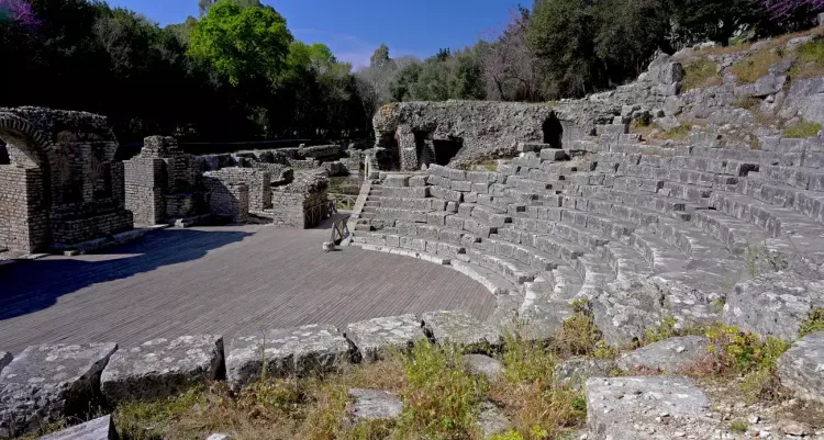 Le théâtre (amphithéâtre) gréco-romain de Butrint, IIIè siècle av. J-C - Iè siècle ap. J-C