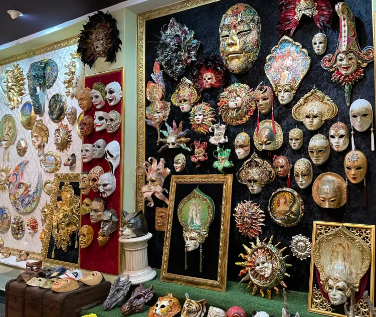 L'atelier de masques vénitiens a Shkoder