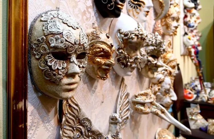 L'atelier de masques vénitiens a Shkoder