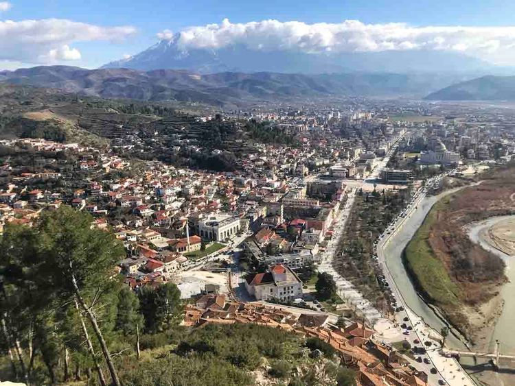La vue sur Berat depuis la forteresse, GoAlbania Voyage