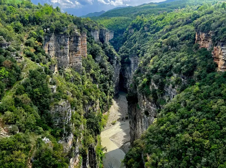 Le Canyon d'Osum dans la région de Berat, Albanie