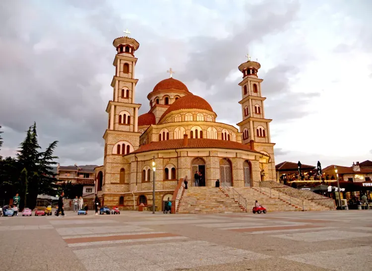 La cathédrale de la Résurrection à Korça, Albanie