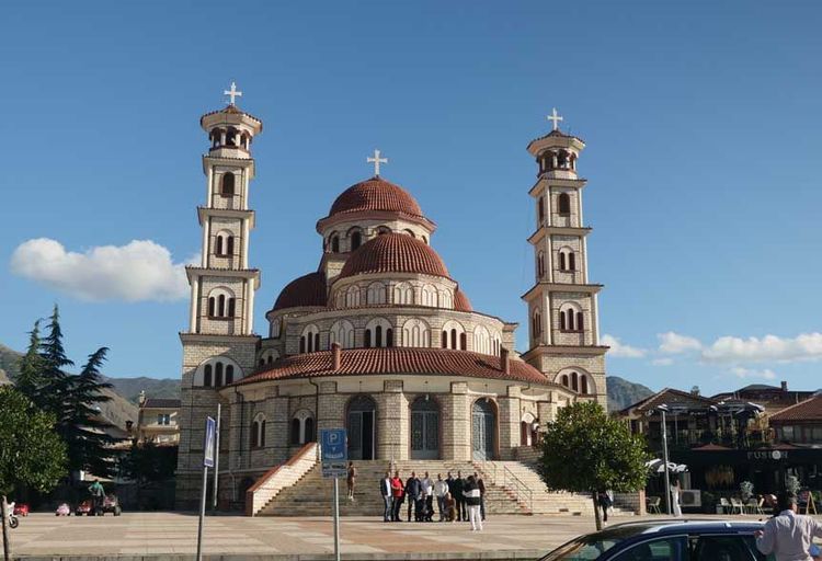 La cathédrale de la résurrection du Christ à Korça