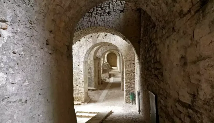 Le château de Gjirokaster, l'Albanie