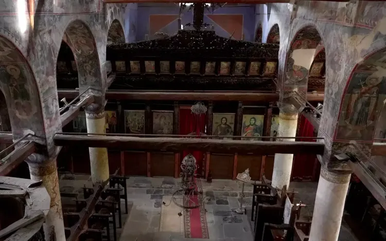 L'église orthodoxe à Leusë: le naos