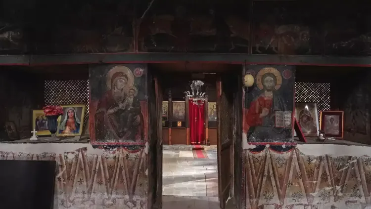L'église de la Dormition de Sainte-Marie de Leus, le narthex