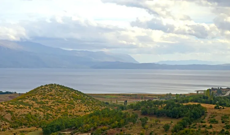 Le lac Ohrid, Albanie