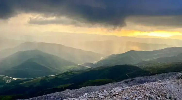 La montagne Tomorr, la région de Berat, Albanie