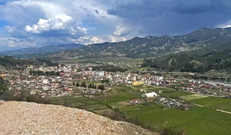 La ville de Permet, Albanie