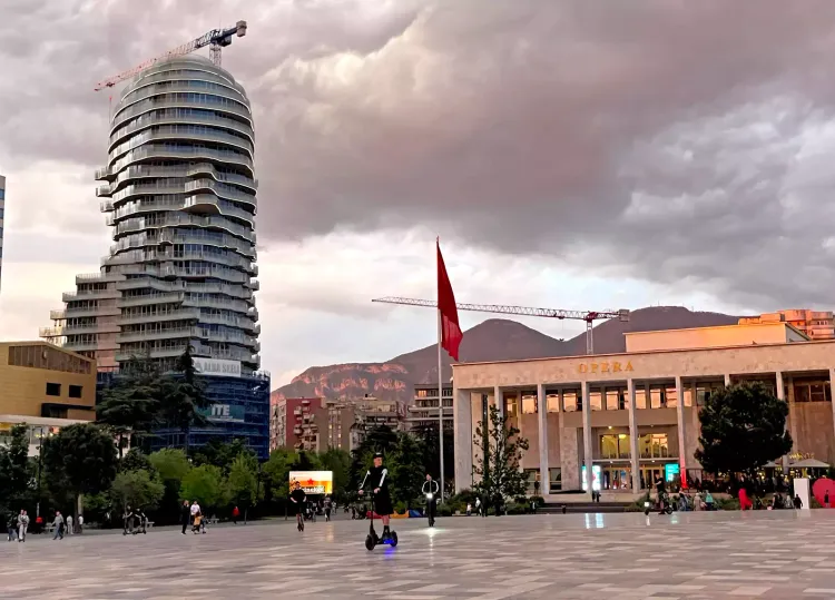 La Place Skanderbeg, Tirana, Albanie