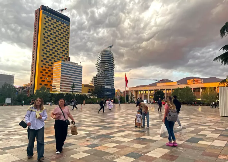 La Place Skanderbeg, Tirana, Albanie