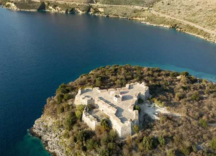 Le fort de Porto Palermo