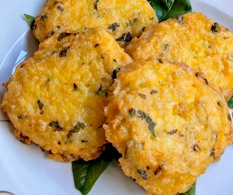 Les qifqi (boulettes de riz), la spécialité gastronomique de Gjirokastër Les qifqi (boulettes de riz), la spécialité gastronomique de Gjirokastër