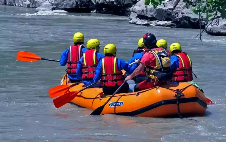 Le rafting dans le canyon d'Osum