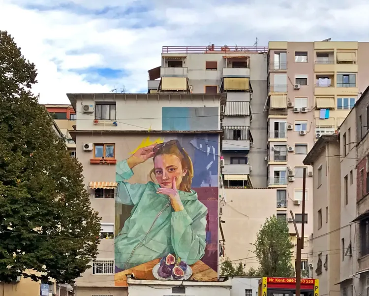 Le Street Art et graffitis de Tirana, Albanie