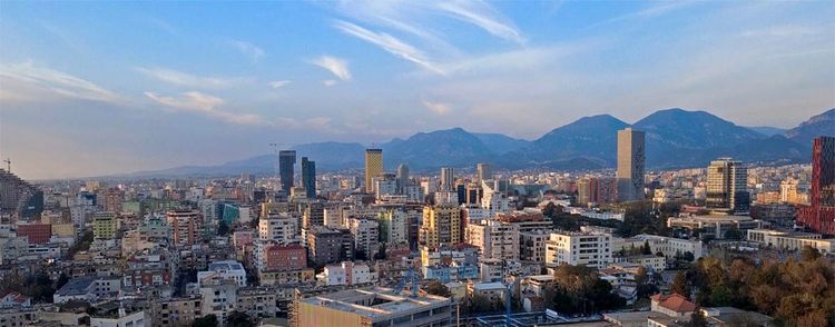 Visite de la capitale de l'Albanie - Tirana, une étape incontournable lors de votre voyage Tirana la capitale de l'Albanie, une panorama du centre ville