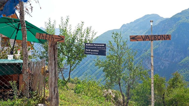 Les options du circuit Valbona - Theth Où commencer la randonnée Valbona–Theth ?