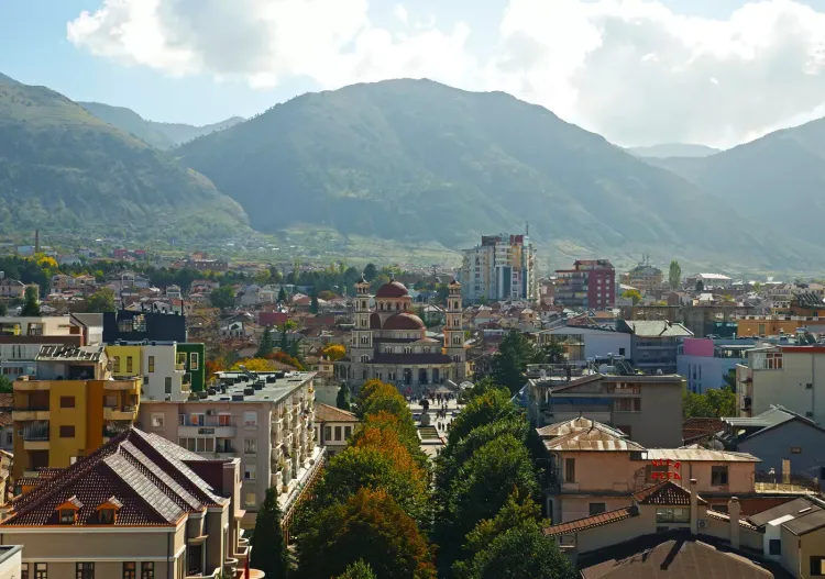 La ville de Korça (Koritsa) en Albanie