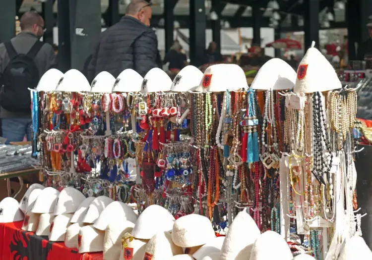 Les souvenirs albanais classique et originaux à rapporter