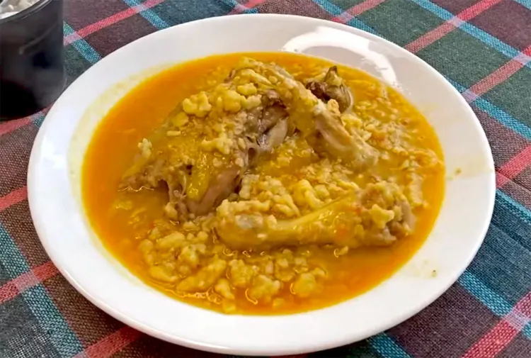 La soupe Rosnica ou Thërrime, la spécialité gastronomique de Përmet La soupe Rosnica ou Thërrime, la spécialité gastronomique de Përmet