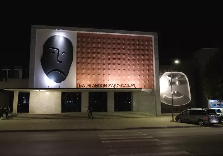 Le théâtre Cajupi à Korça, Albanie