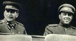 Enver Hoxha et Joseph Staline à Moscou